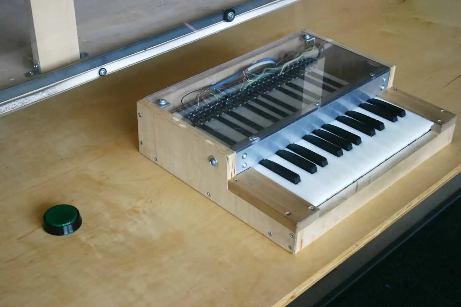 KeyboardAndBigButton